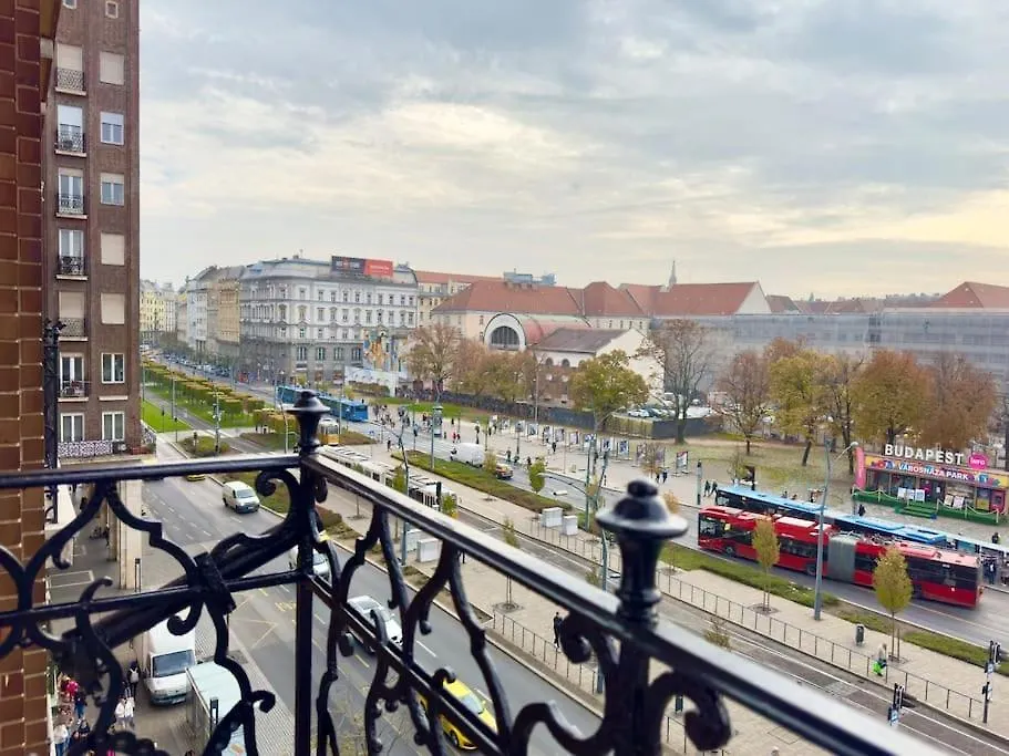 Premium Apartment By Hi - Central 2 Bedroom - Best View Budapest 0*,