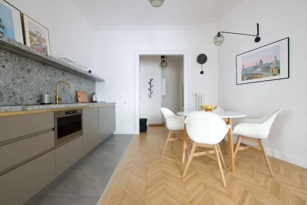 Premium Apartment By Hi - Central 2 Bedroom - Best View Budapest 0*,