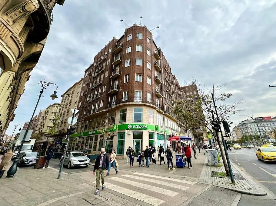 Premium Apartment By Hi - Central 2 Bedroom - Best View Budapest Hungary