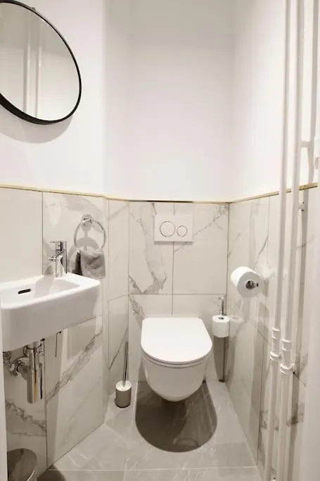 Premium Apartment By Hi - Central 2 Bedroom - Best View Budapest 0*,  Hungary