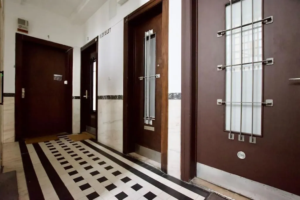 Premium Apartment By Hi - Central 2 Bedroom - Best View Budapest